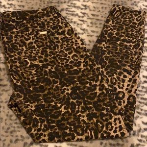 Jennifer Lopez leopard skinny pants